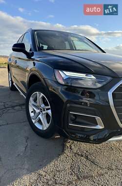 Позашляховик / Кросовер Audi Q5 2021 в Горохові