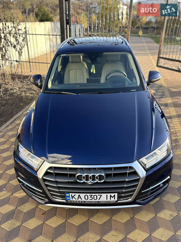 Внедорожник / Кроссовер Audi Q5 2019 в Киеве