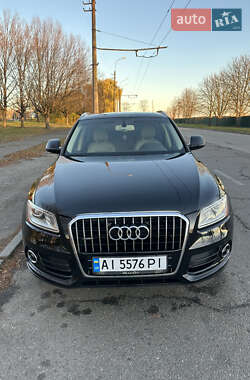 Внедорожник / Кроссовер Audi Q5 2015 в 