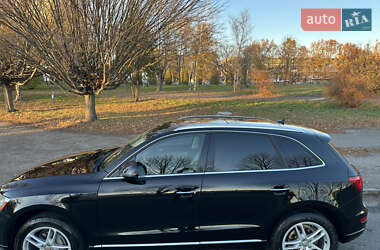 Внедорожник / Кроссовер Audi Q5 2015 в 