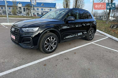 Внедорожник / Кроссовер Audi Q5 2024 в Житомире