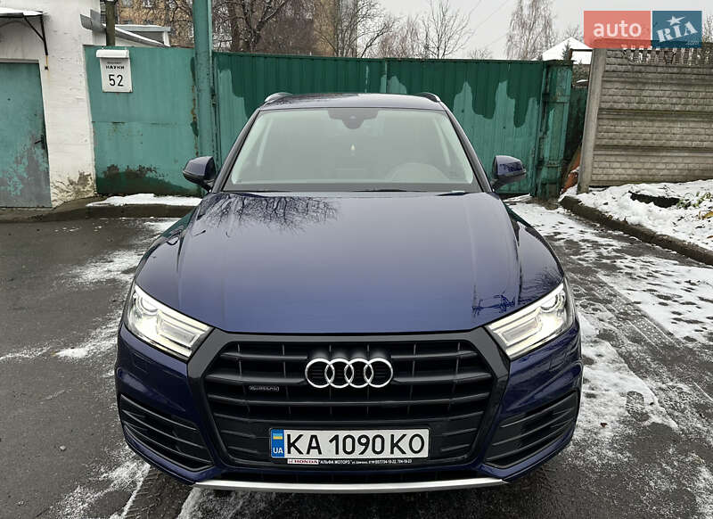 Внедорожник / Кроссовер Audi Q5 2019 в Киеве