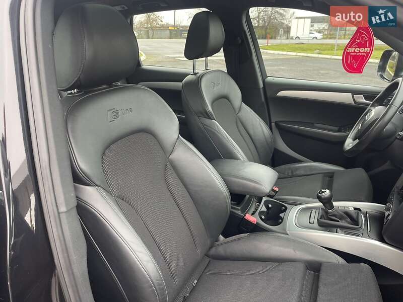 Внедорожник / Кроссовер Audi Q5 2011 в Ужгороде