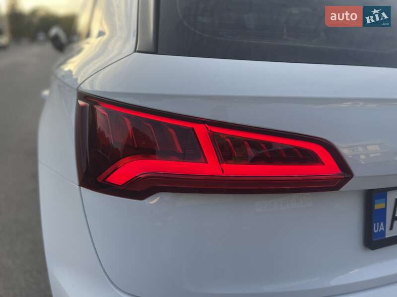 Внедорожник / Кроссовер Audi Q5 2017 в Бердичеве