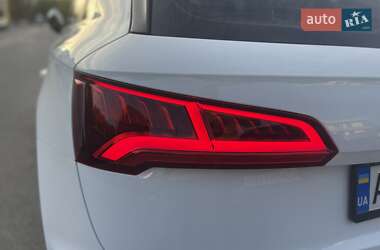 Внедорожник / Кроссовер Audi Q5 2017 в 