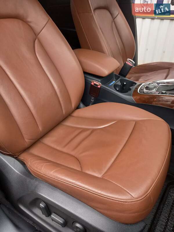 Позашляховик / Кросовер Audi Q5 2011 в Черкасах