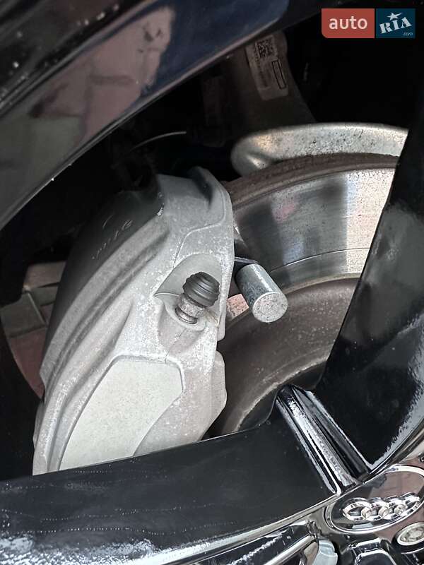 Внедорожник / Кроссовер Audi Q5 2017 в Киеве