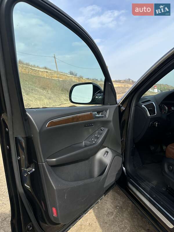 Внедорожник / Кроссовер Audi Q5 2010 в Одессе фото 5 Внедорожник / Кроссовер Audi Q5 2010 в Одессе