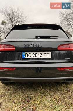 Внедорожник / Кроссовер Audi Q5 2018 в 