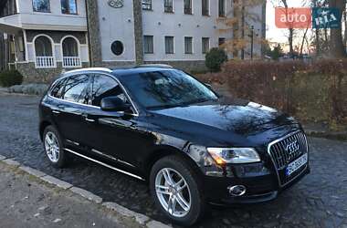 Позашляховик / Кросовер Audi Q5 2016 в 