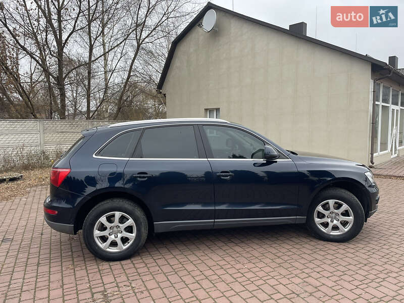 Внедорожник / Кроссовер Audi Q5 2010 в Ровно