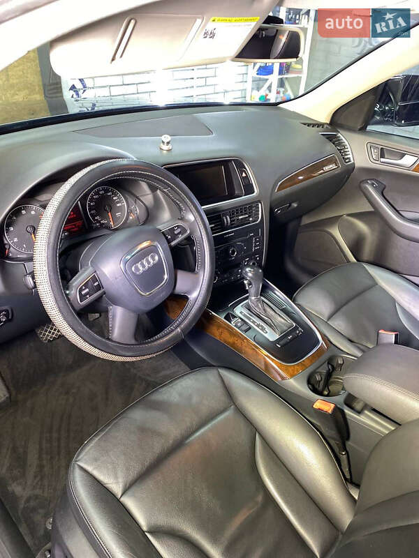 Внедорожник / Кроссовер Audi Q5 2012 в Львове