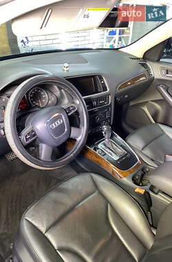 Внедорожник / Кроссовер Audi Q5 2012 в 