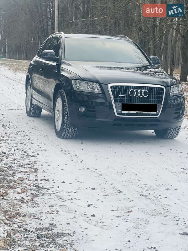 Позашляховик / Кросовер Audi Q5 2011 в Полтаві