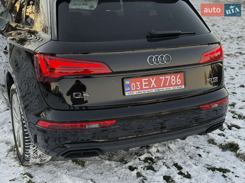 Позашляховик / Кросовер Audi Q5 2021 в Луцьку