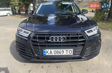 Позашляховик / Кросовер Audi Q5 2019 в Києві