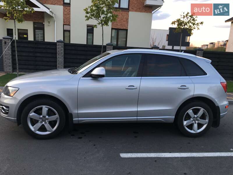 Позашляховик / Кросовер Audi Q5 2011 в Києві