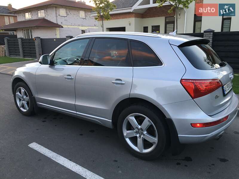 Позашляховик / Кросовер Audi Q5 2011 в Києві