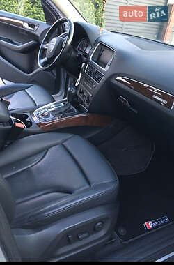 Внедорожник / Кроссовер Audi Q5 2011 в Киеве