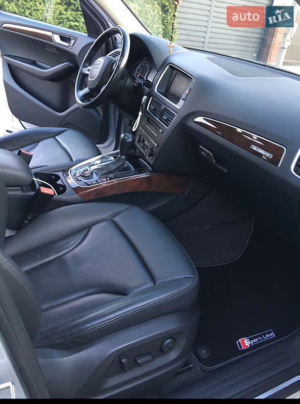 Позашляховик / Кросовер Audi Q5 2011 в Києві