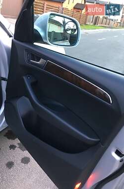 Внедорожник / Кроссовер Audi Q5 2011 в Киеве
