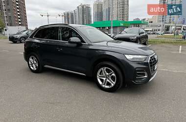 Позашляховик / Кросовер Audi Q5 2021 в Києві