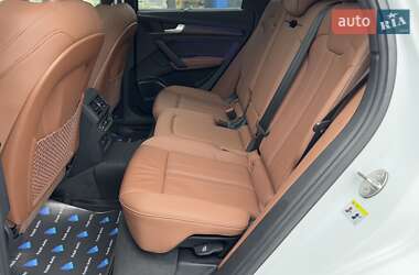 Внедорожник / Кроссовер Audi Q5 2022 в Ровно