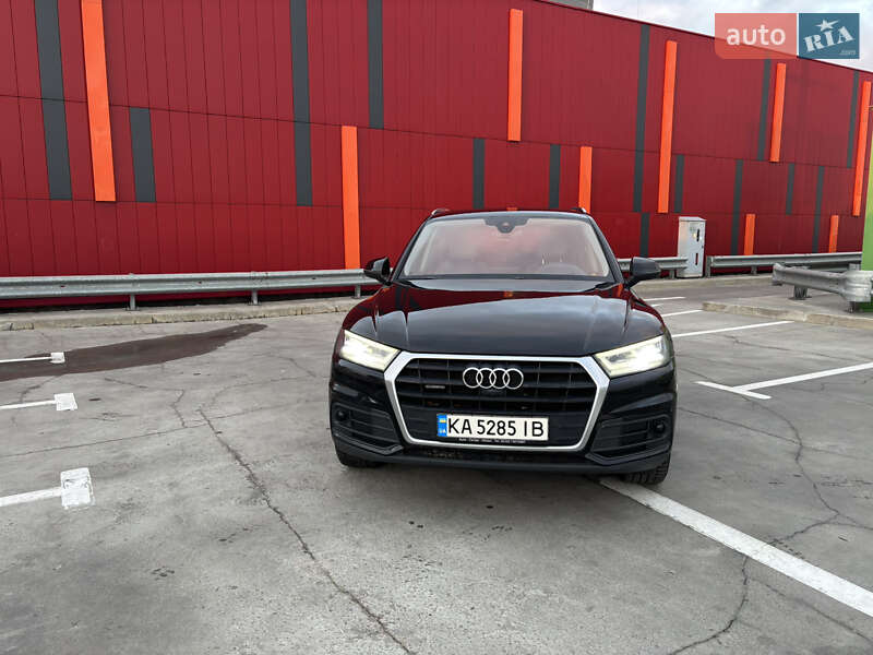 Позашляховик / Кросовер Audi Q5 2017 в Києві