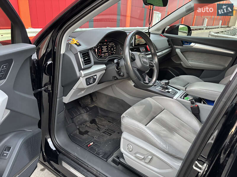 Позашляховик / Кросовер Audi Q5 2017 в Києві