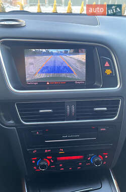 Внедорожник / Кроссовер Audi Q5 2011 в 