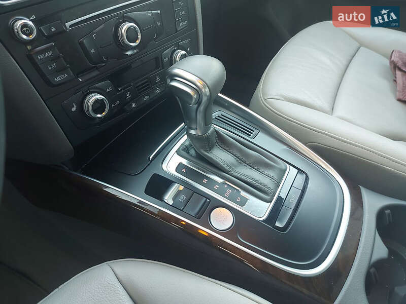 Позашляховик / Кросовер Audi Q5 2015 в Гусятині
