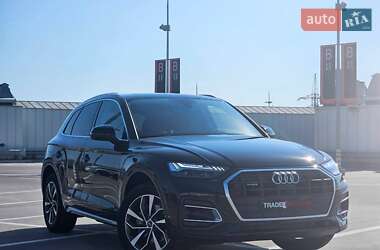 Позашляховик / Кросовер Audi Q5 2021 в Києві