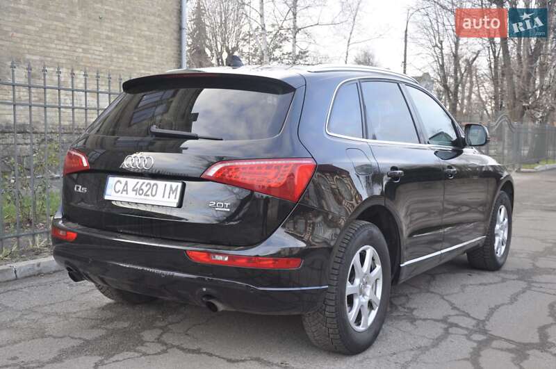 Внедорожник / Кроссовер Audi Q5 2011 в Смеле