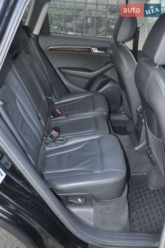 Внедорожник / Кроссовер Audi Q5 2011 в Смеле