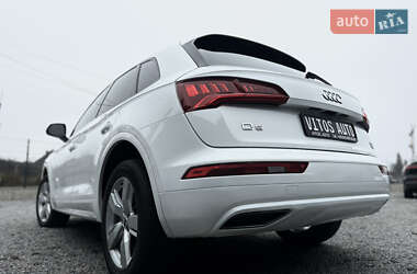 Внедорожник / Кроссовер Audi Q5 2017 в 