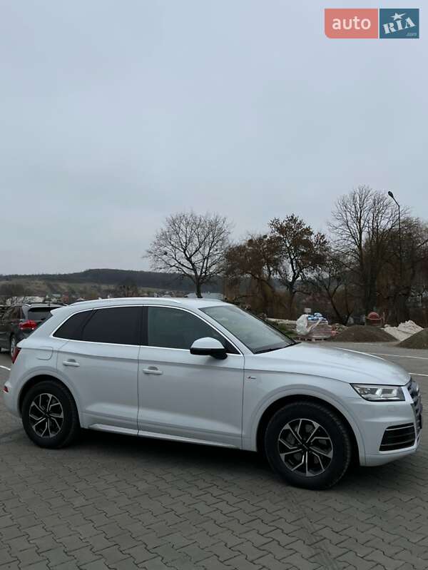 Внедорожник / Кроссовер Audi Q5 2019 в Бережанах