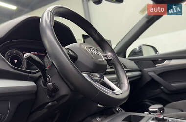 Внедорожник / Кроссовер Audi Q5 2021 в 
