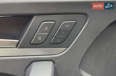 Внедорожник / Кроссовер Audi Q5 2021 в 