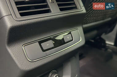 Внедорожник / Кроссовер Audi Q5 2021 в 