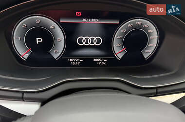 Внедорожник / Кроссовер Audi Q5 2021 в 