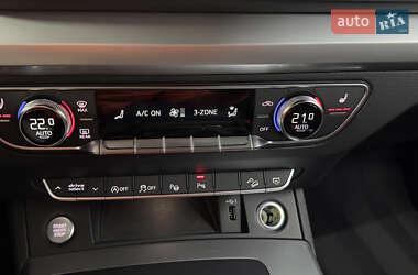 Внедорожник / Кроссовер Audi Q5 2021 в 