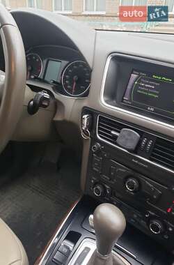 Позашляховик / Кросовер Audi Q5 2010 в 