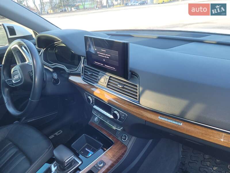 Позашляховик / Кросовер Audi Q5 2020 в Харкові