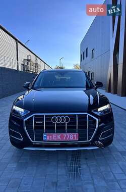 Внедорожник / Кроссовер Audi Q5 2021 в Луцке