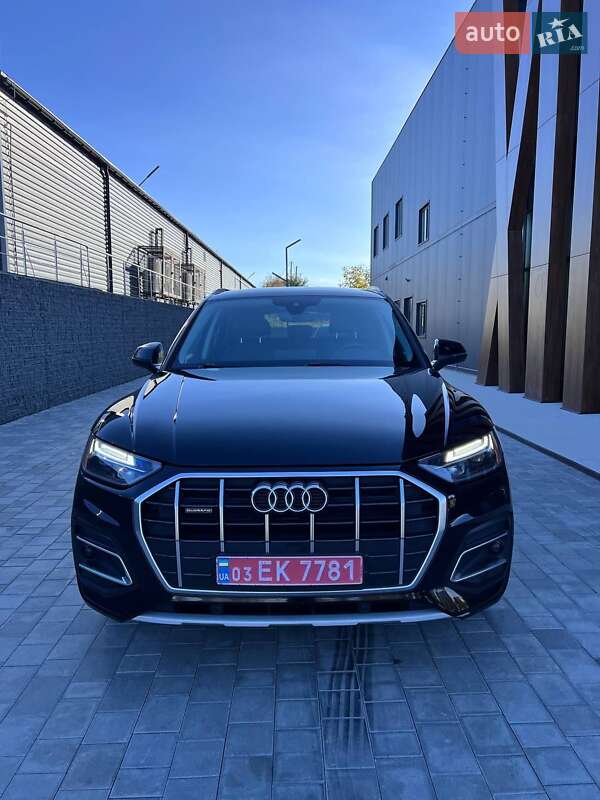 Внедорожник / Кроссовер Audi Q5 2021 в Луцке