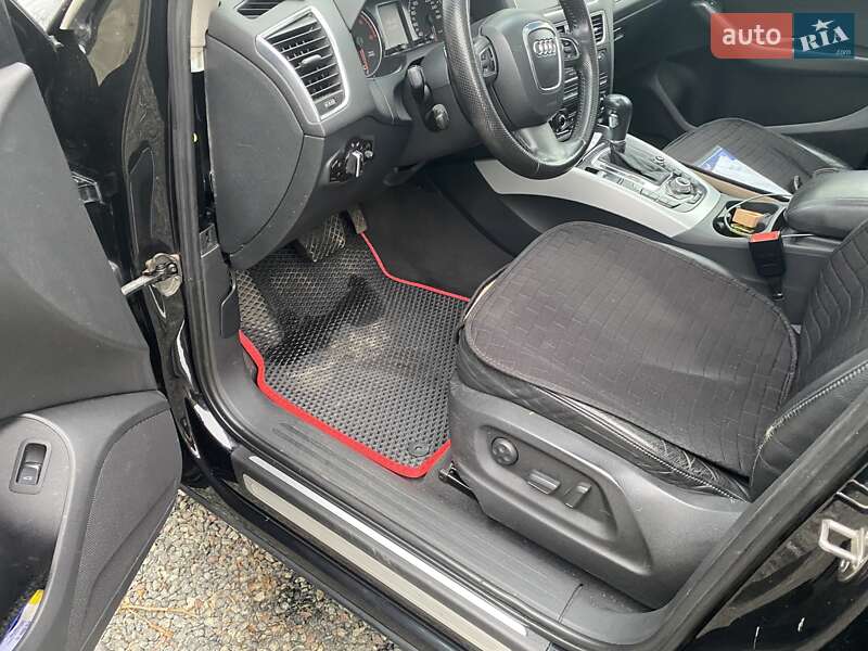 Внедорожник / Кроссовер Audi Q5 2009 в Киеве