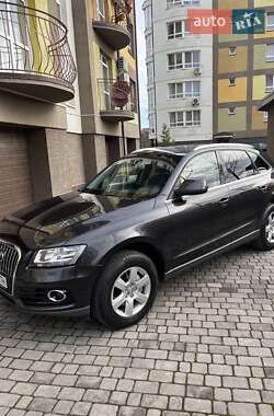 Позашляховик / Кросовер Audi Q5 2013 в Івано-Франківську