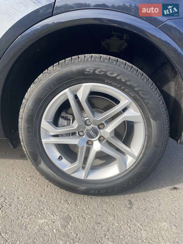 Позашляховик / Кросовер Audi Q5 2017 в Ковелі