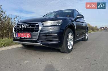 Внедорожник / Кроссовер Audi Q5 2017 в 