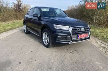 Внедорожник / Кроссовер Audi Q5 2017 в 